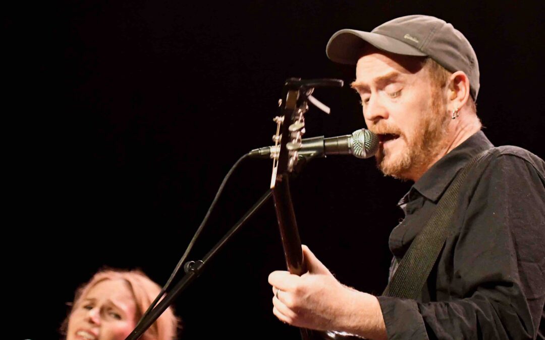 Galerie: JAMES YORKSTON & NINA PERSSON (21.10.2023)
