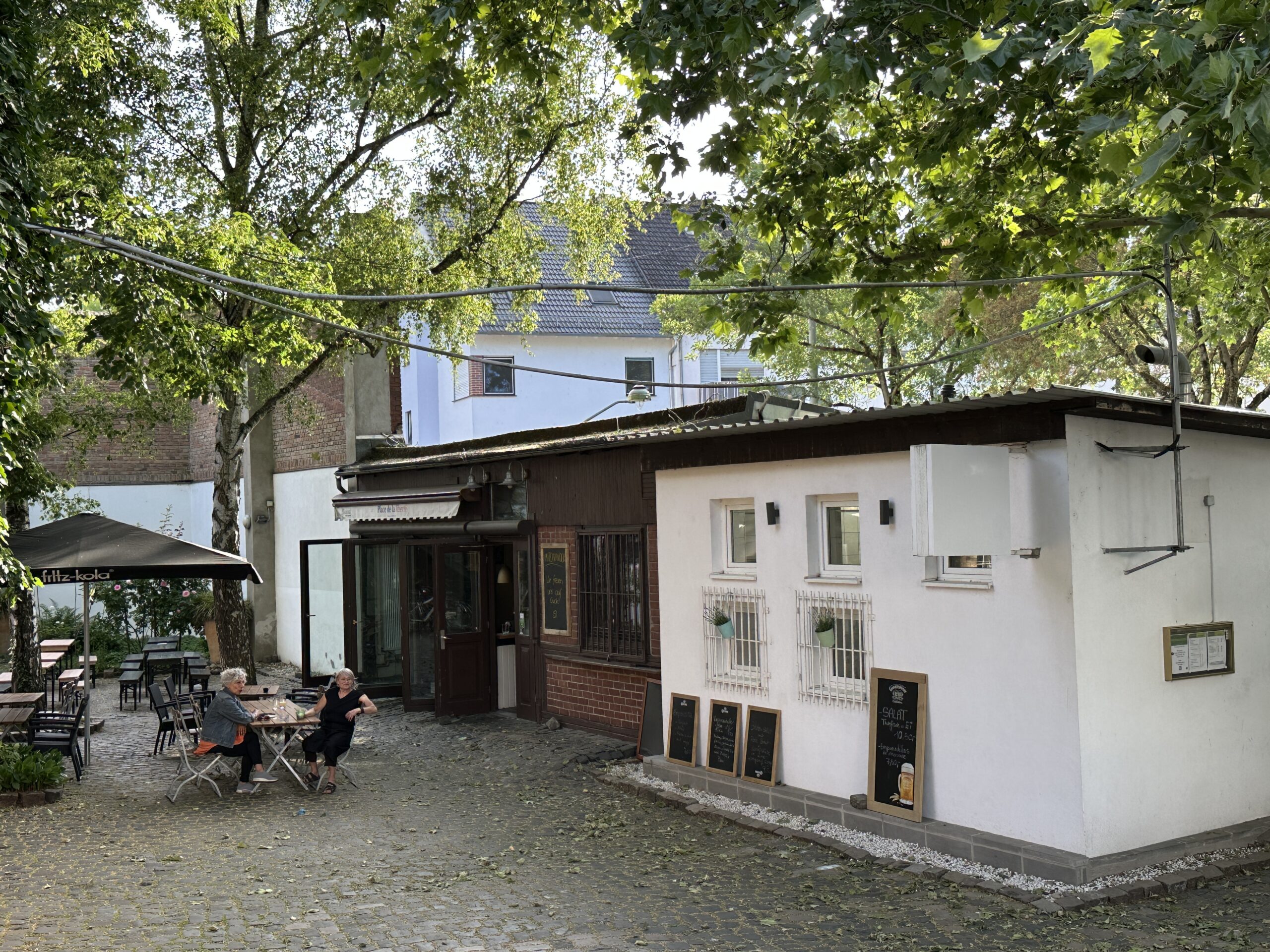 Außenansicht der Bar